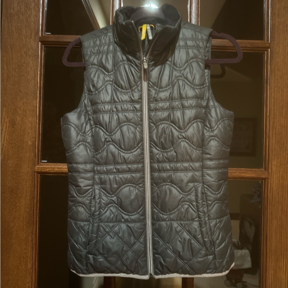 Lolë Dark Grey Quilted Vest